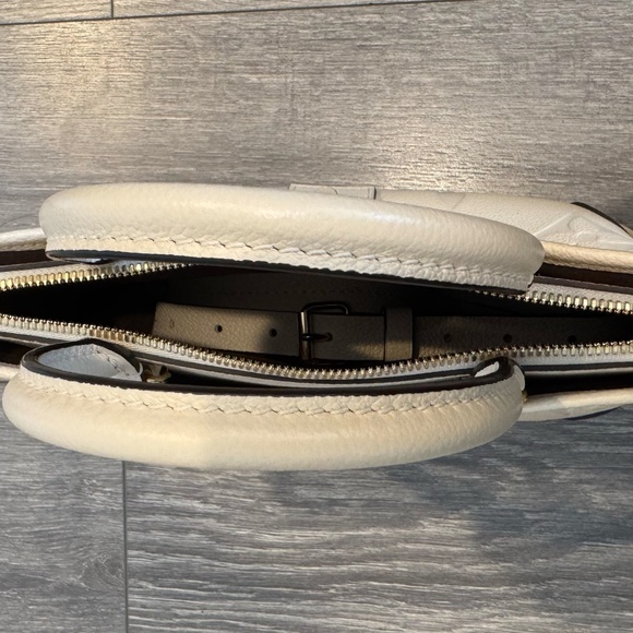 Louis Vuitton Cream Trianon PM - Picture 3 of 10